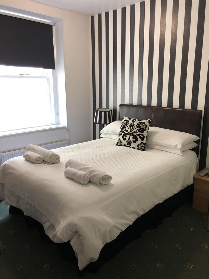 Edelweiss Guest House Douglas Esterno foto
